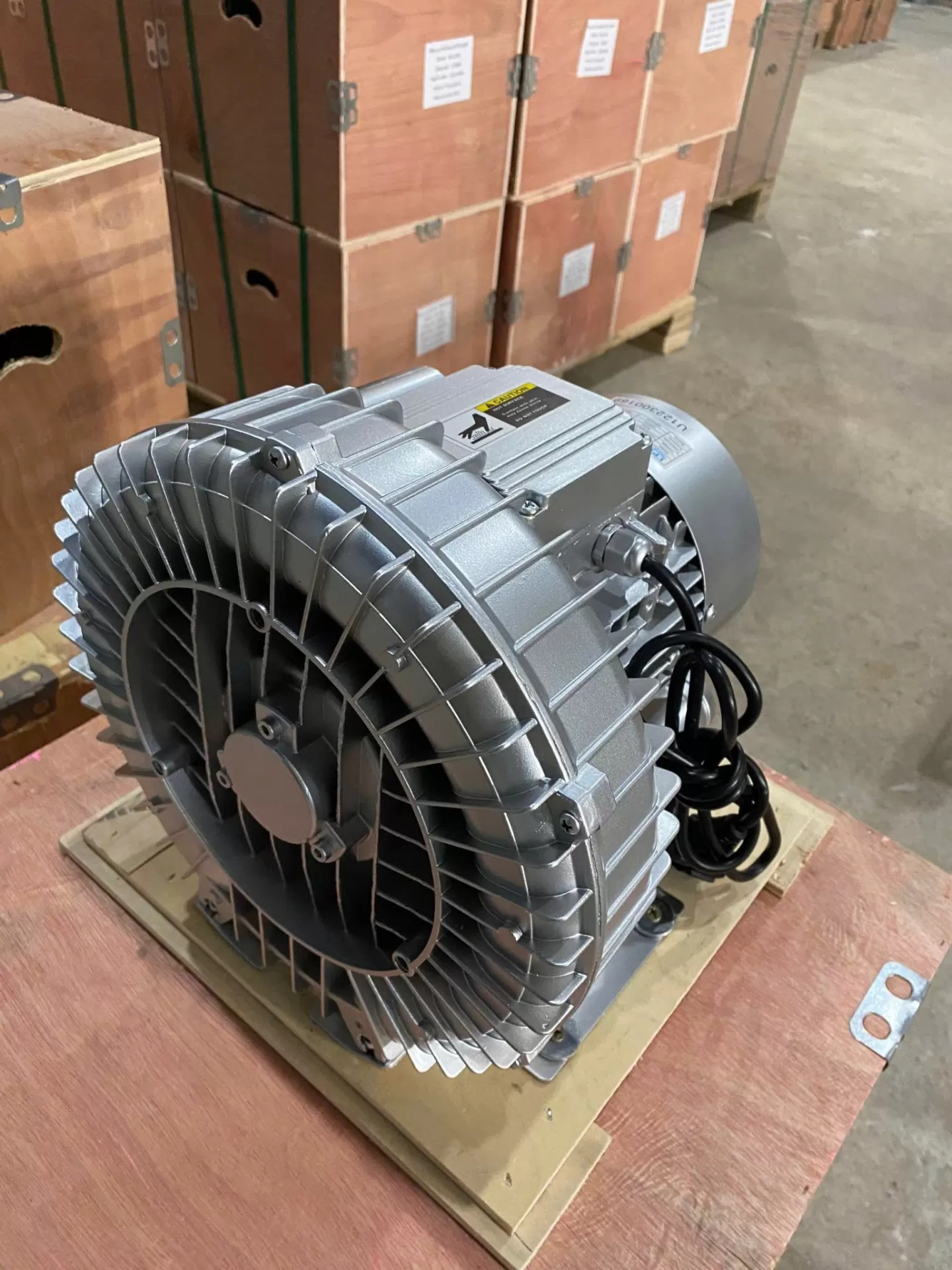 Máy sục khí UPTI 550 (0.55kW - 220V)